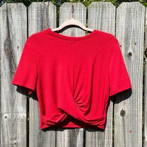 H&M Divided Crop Top ❤️